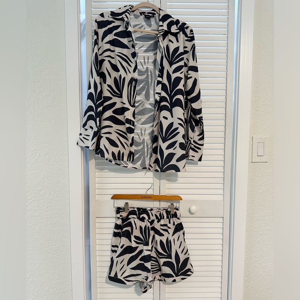 Navy short set from Boohoo size 8; never before worn